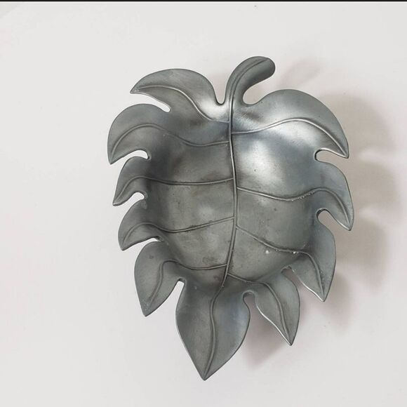 PEWTER Leaf Trinket Jewelry Dish Home Shelf Decor - Picture 2 of 8